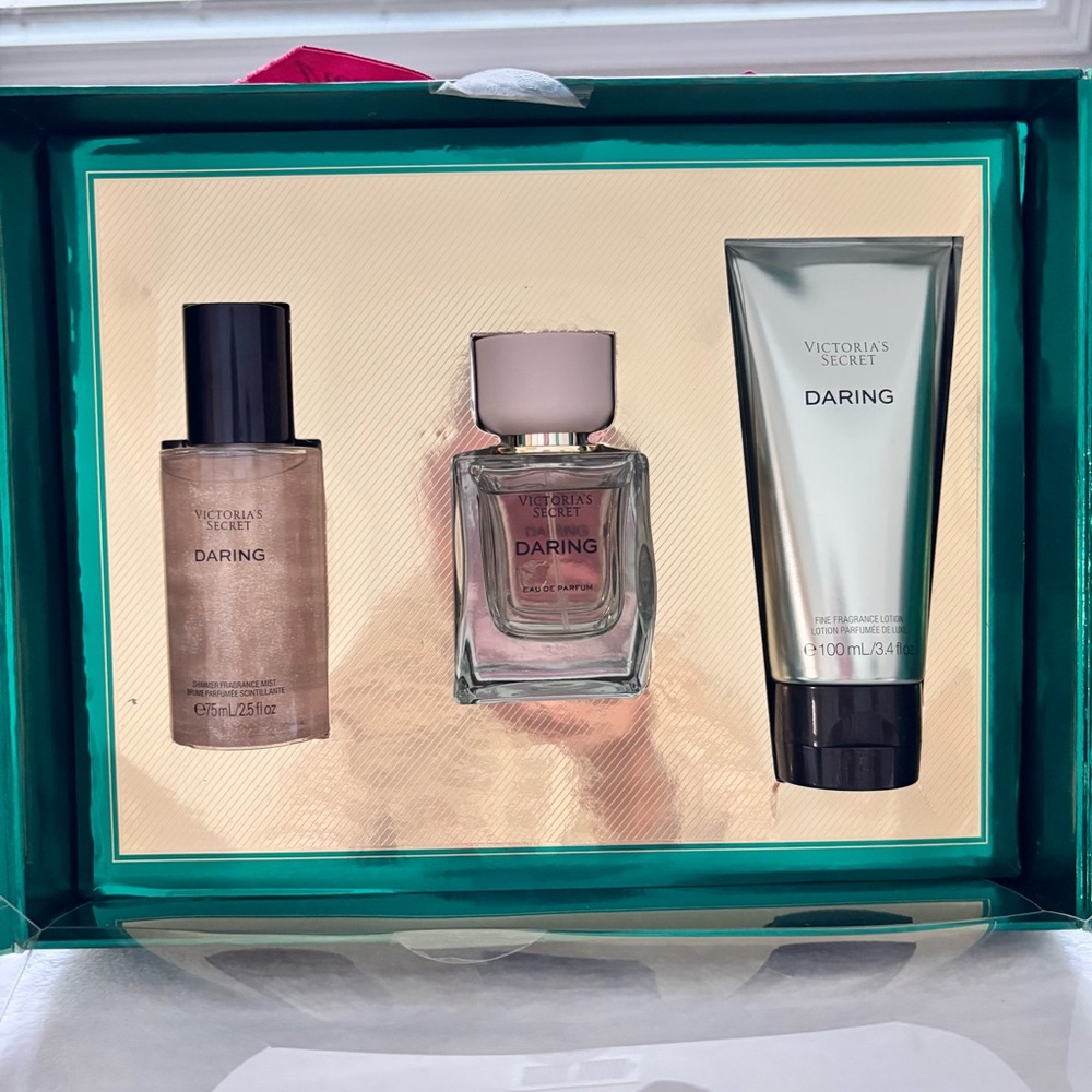 VICTORIA'S SECRET Daring Fragrance 3-Piece Gift Set